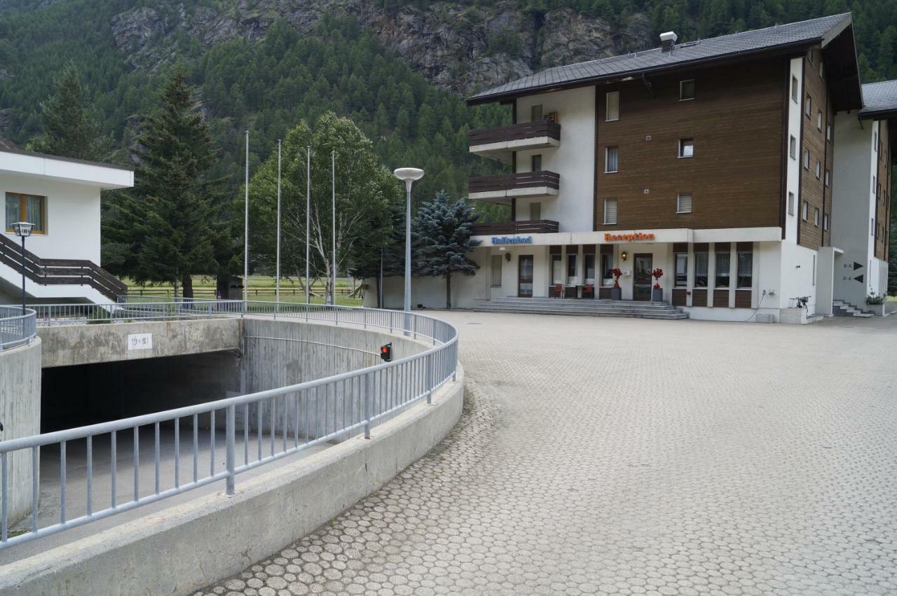 Monte Rosa D 412 Aparthotel Täsch Εξωτερικό φωτογραφία